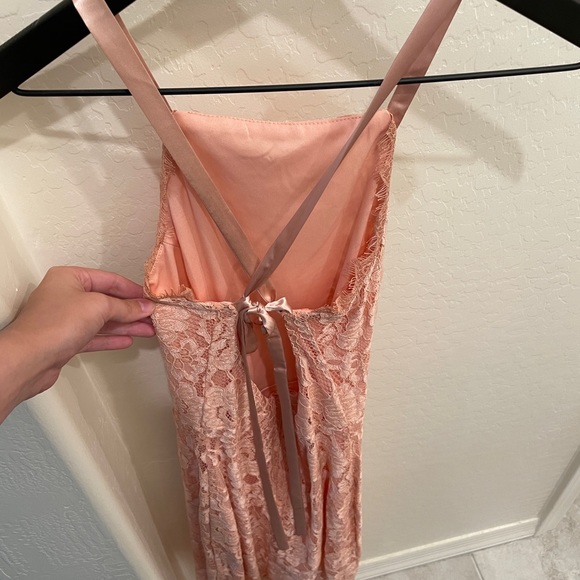 LULU’S Wishful Wanderings Lace Bodycon Midi Dress - Picture 4 of 4